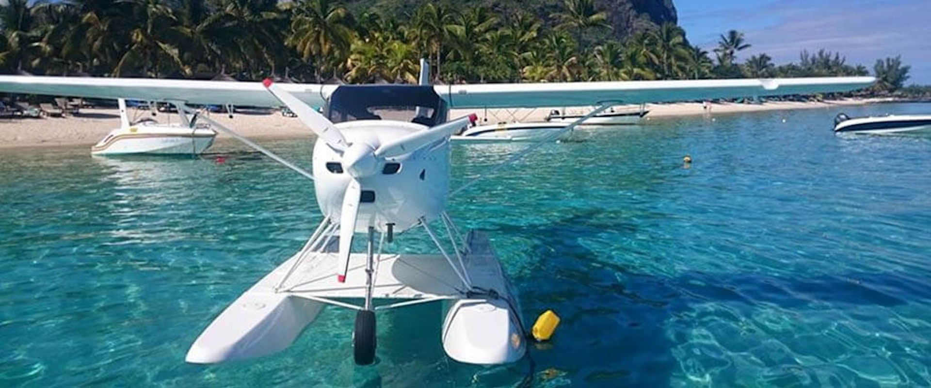 Amphibious aircraft in Mauritius